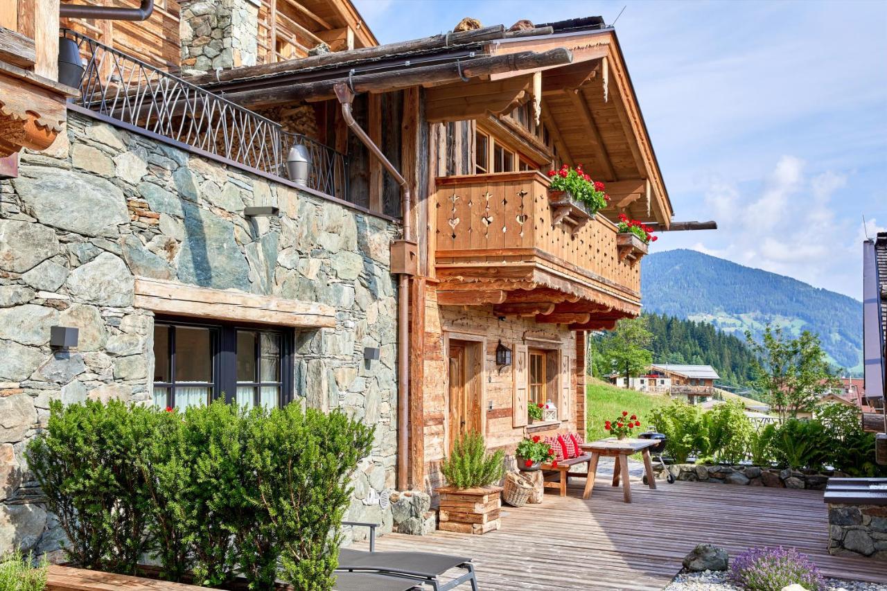 Promi Alm Flachau - Luxus Chalets المظهر الخارجي الصورة