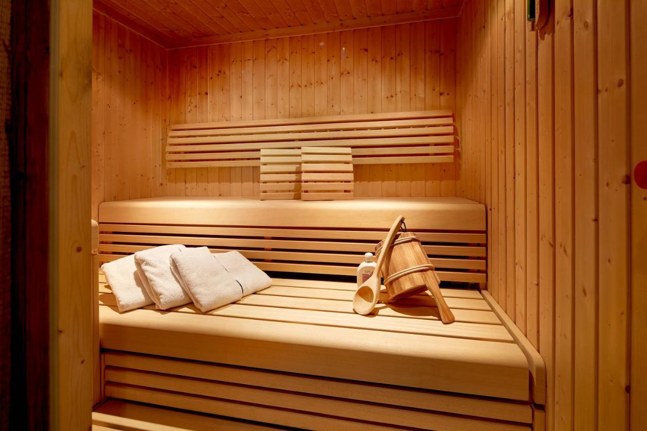Promi Alm Flachau - Luxus Chalets المظهر الخارجي الصورة