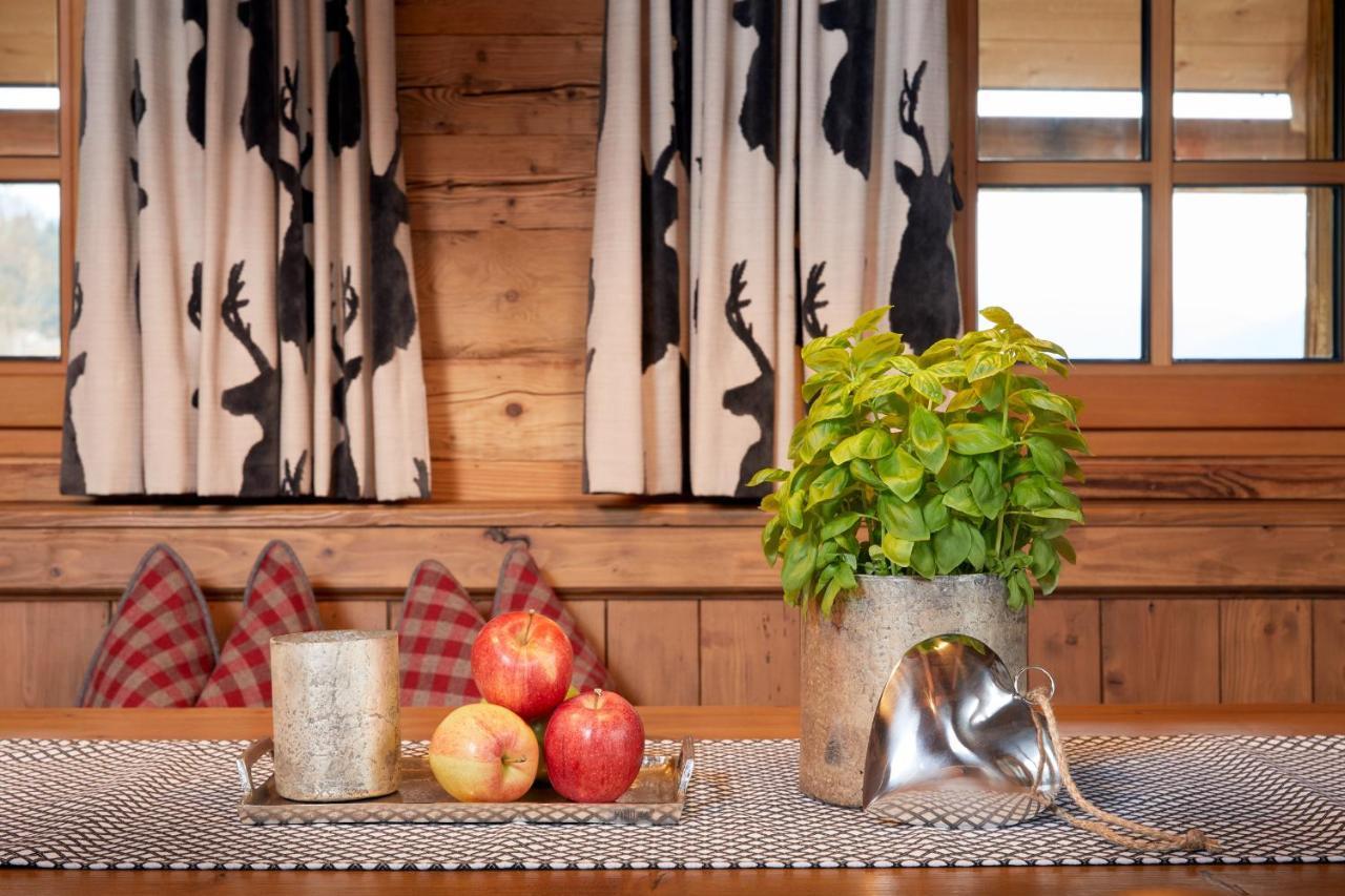 Promi Alm Flachau - Luxus Chalets المظهر الخارجي الصورة