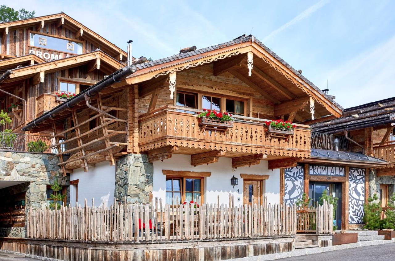 Promi Alm Flachau - Luxus Chalets المظهر الخارجي الصورة
